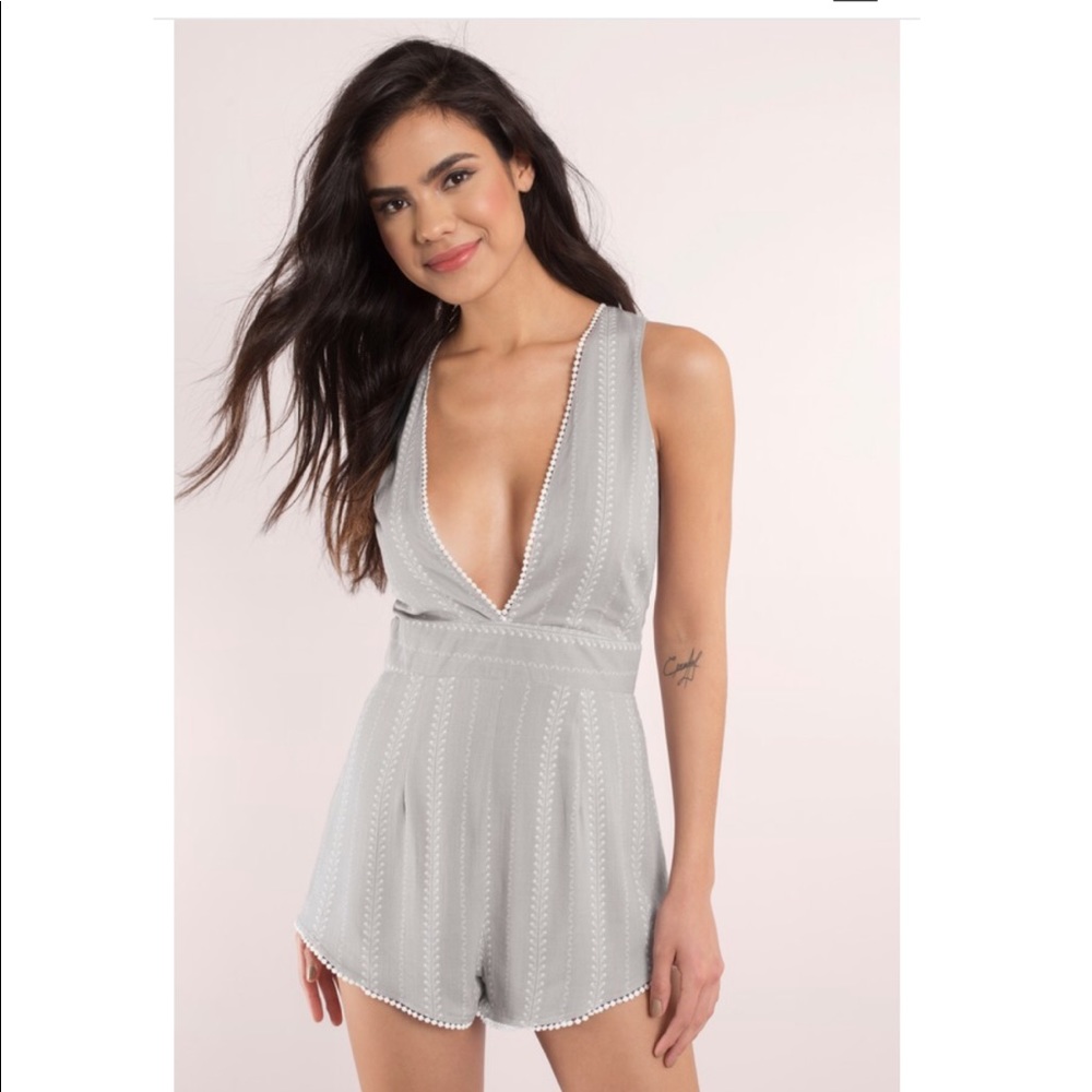 EMELINE GREY AND WHITE ROMPER (Medium)